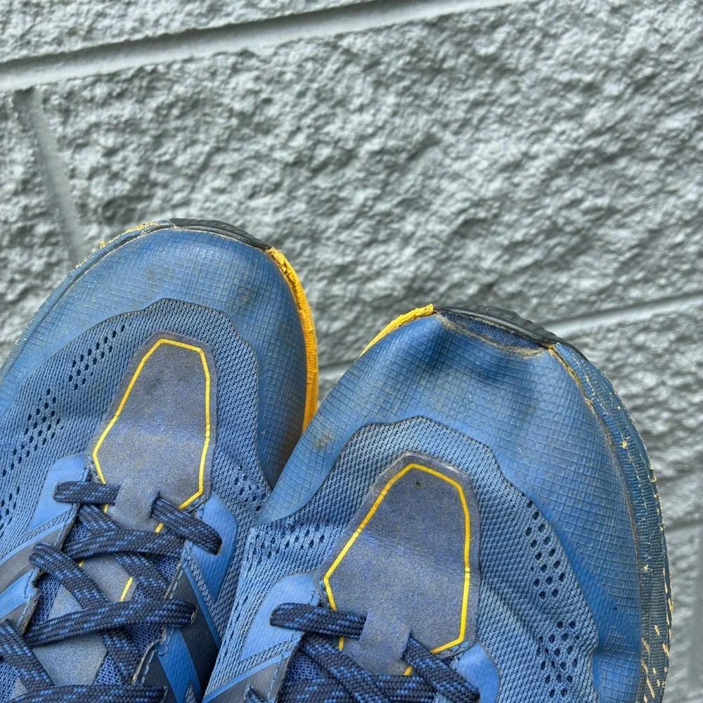 Hoka One One Speedgoat 3 Blue Yellow Trail Running Shoes Mens Size 13 Vibram